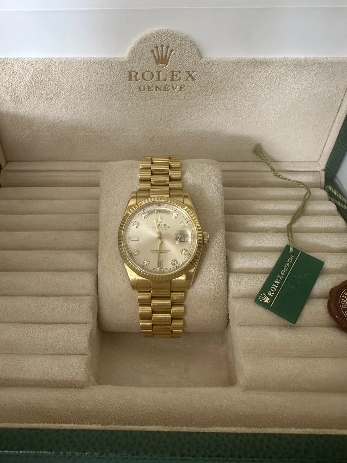 ROLEX　金無垢デイデイトお買取り