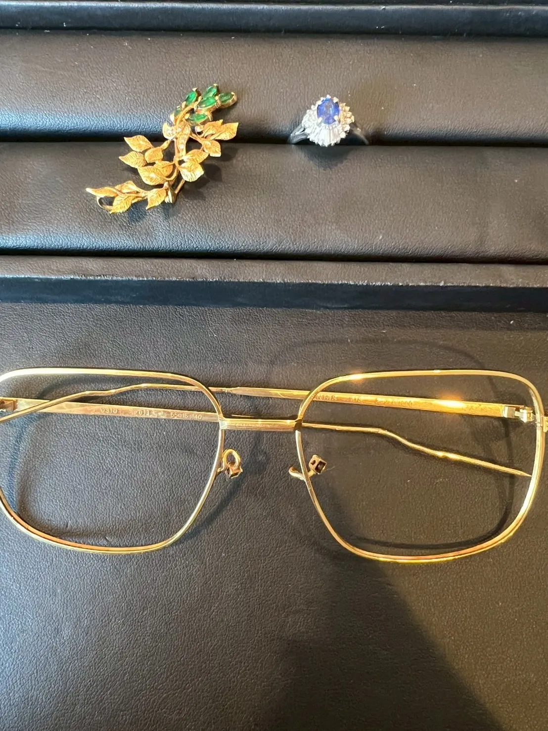 金眼鏡フレームお買取り致しました。