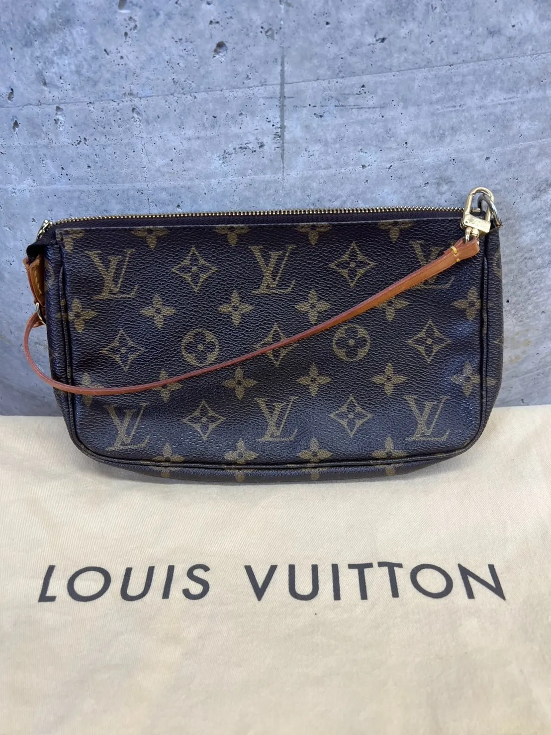 Louis Vuitton　ポシェット・アクセソワールのお買取り