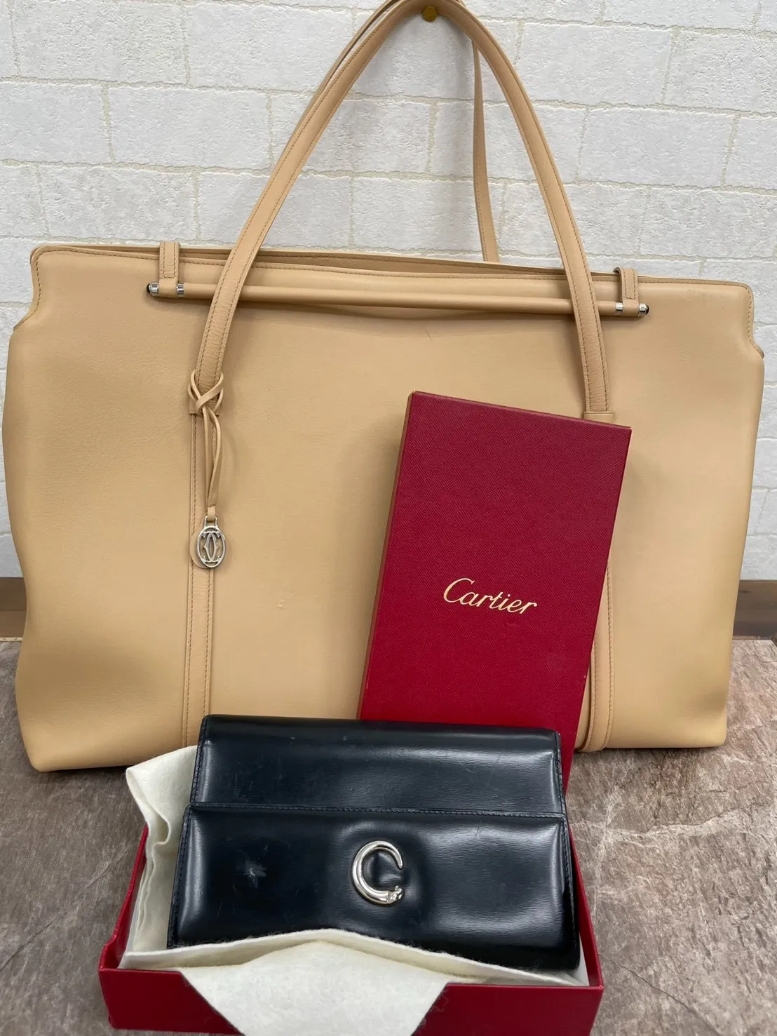カルティエのカボショントート、パンテールのウォレットを買取り致しました