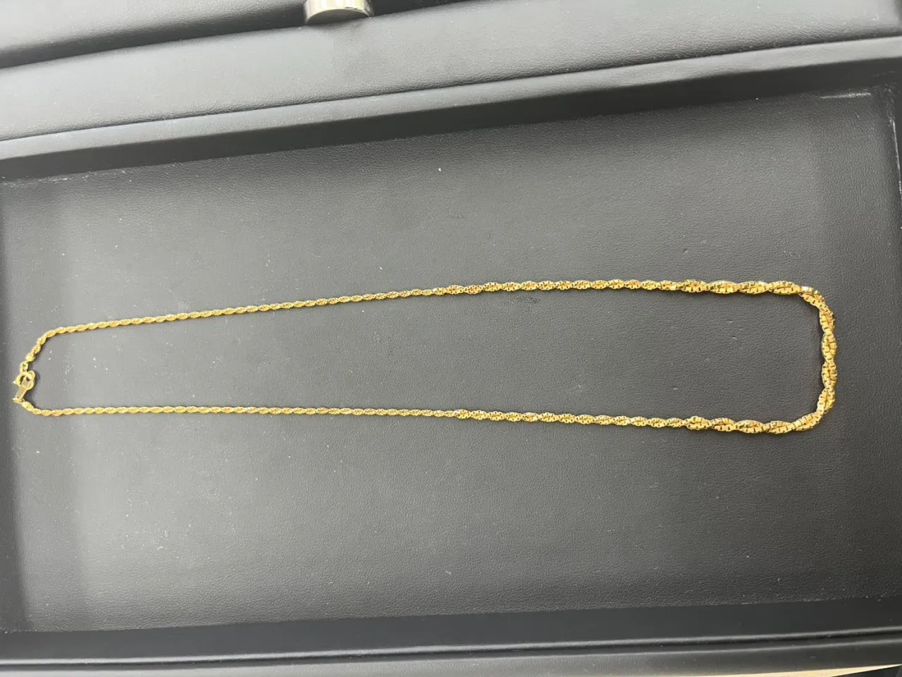 K18ネックレスお買取りいたしました。